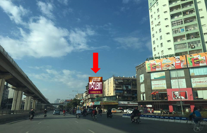 Ngã tư Khuất Duy Tiến
