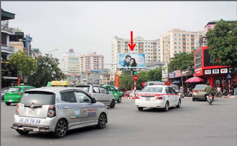 NÚT GIAO THÔNG XUÂN THỦY - NGUYỄN PHONG SẮC